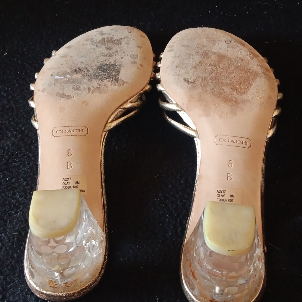Coach Olay gold sandles - Picture 4 of 6
